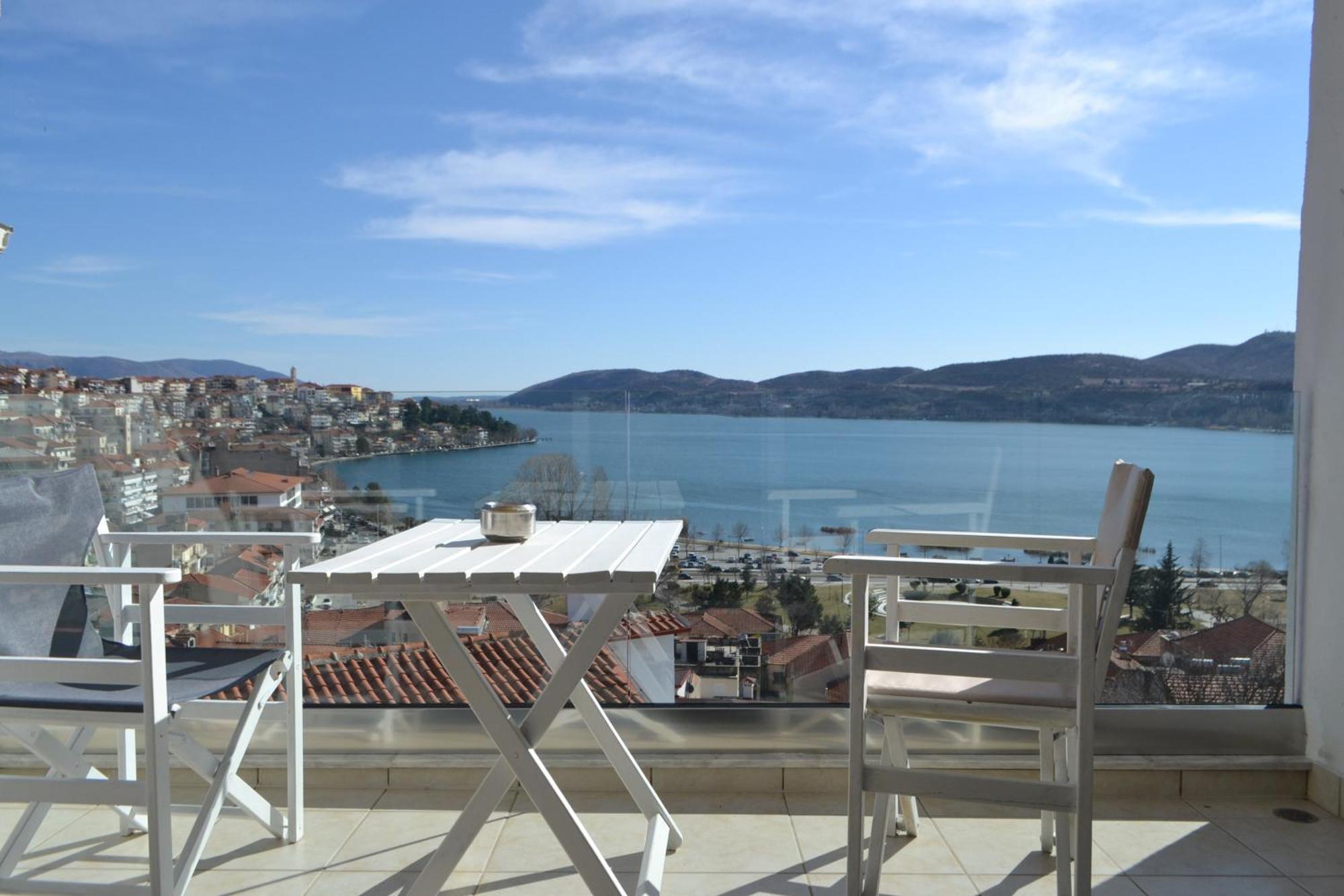 Calm Lake Balcony Kastoria Esterno foto